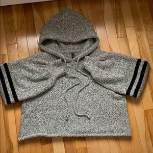 Onzie Flow Crop Top Sweater